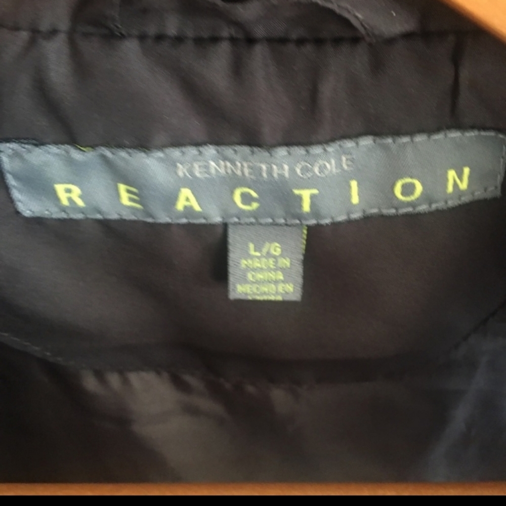 Kenneth Cole reaction puffer vest! - Picture 3 of 4
